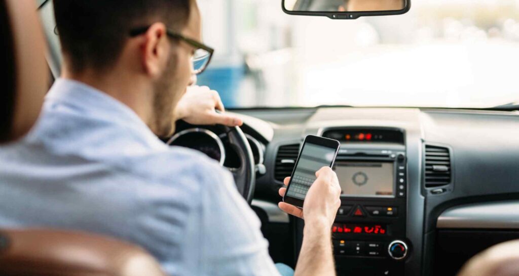 Distracted Driving Dangers: West Palm Beach Attorney | Call (561) 684-6330