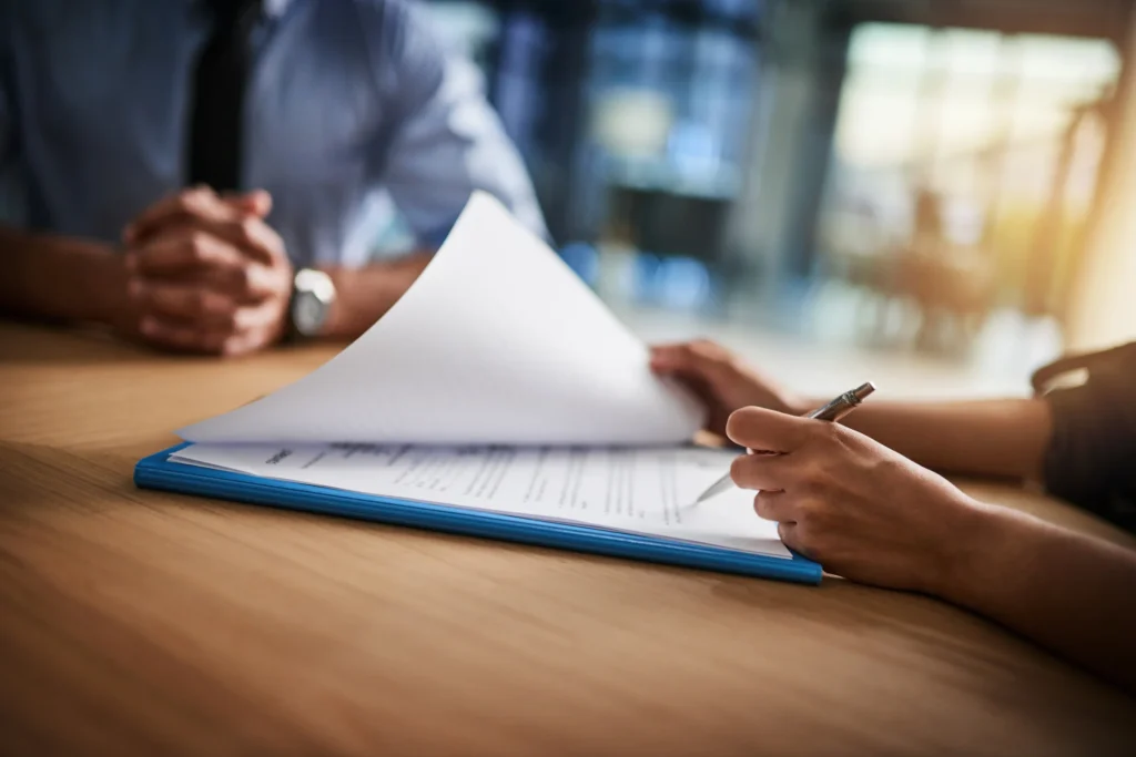 Difference Between Economic & Non-Economic Damages In Florida Personal Injury Case Difference Between Economic & Non-Economic Damages In Florida Personal Injury Case